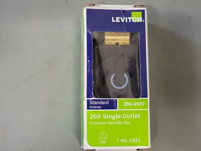 NEW LEVITON 5821