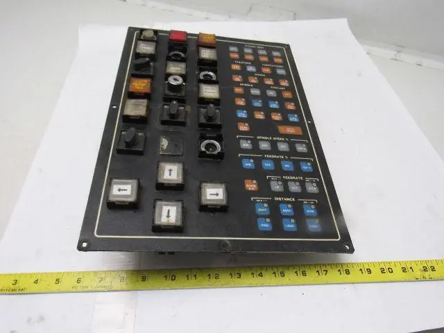 Cincinnati Milacron 3-525-0946A Cinturn Lathe A850 MTB Keyboard Control Panel
