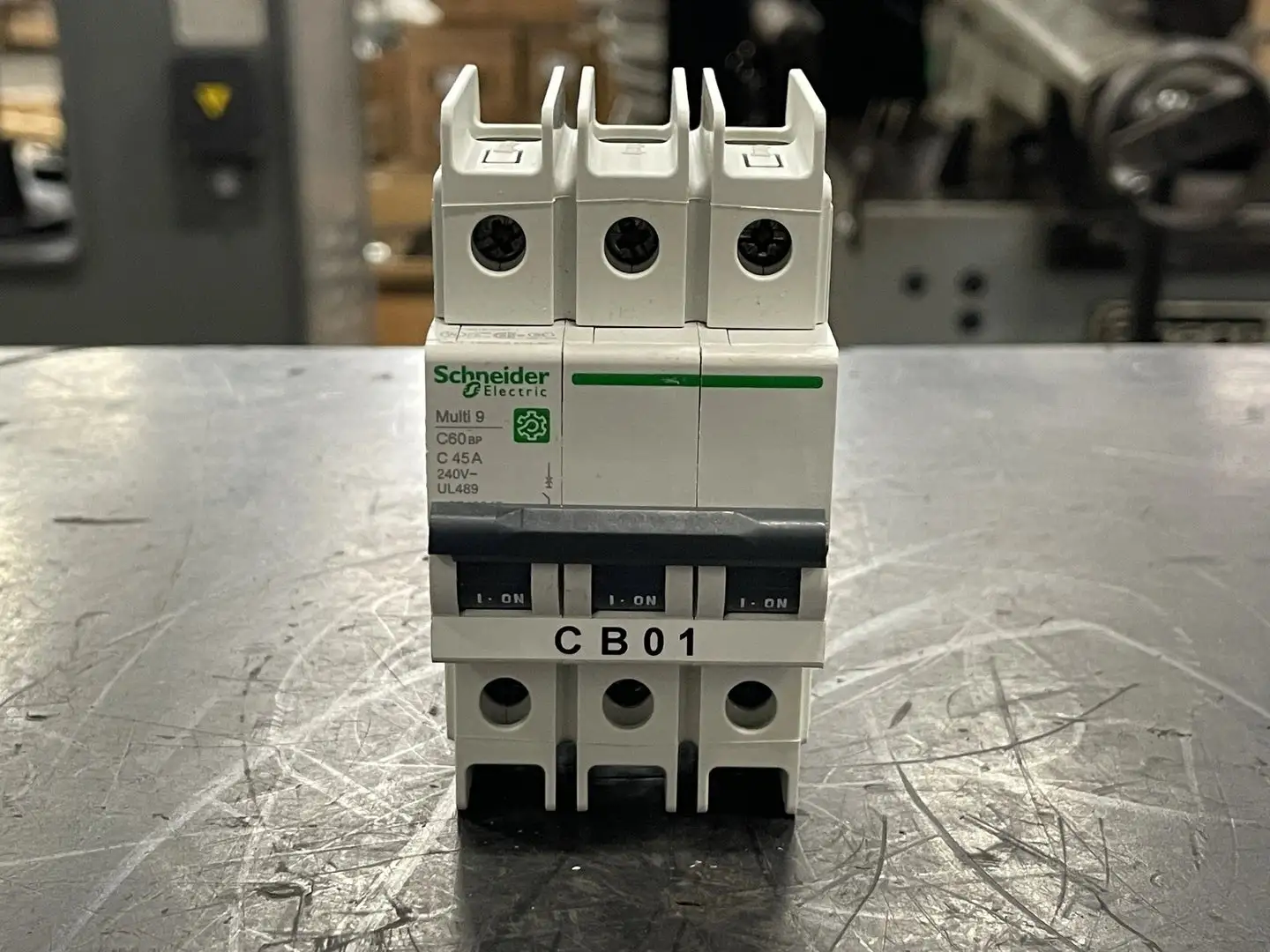 NEW SCHNEIDER ELECTRIC M9F43345