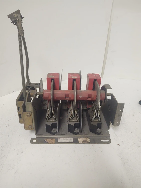 Used SQUARE D H-200-SV Disconnects Kentucky US | Edwards Industrial Repair #1015331