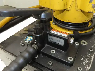 Enerpac ZE3220MB Hydraulic Pump 10000psi 1Hp 115V Oil Flow @ 100psi 450in³/Min