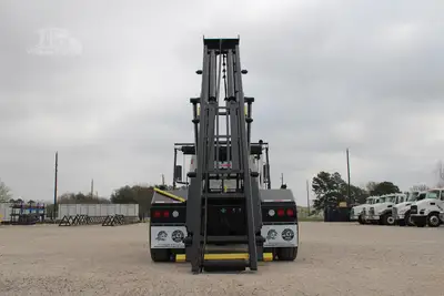 New | in-Stock 2026 INTERNATIONAL HX Rolloff Trucks Texas US | Roll Off Truck World #1491815
