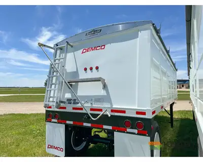 Used DEMCO _UNKNOWN_ Grain Hopper Trailers Iowa US | Keast Enterprises #1360201