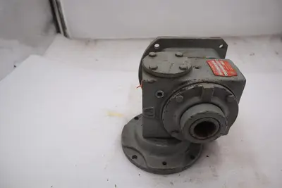HUB CITY 0221-03661-217 MODEL 216 STYLE L GEAR REDUCER STOCK #M-62