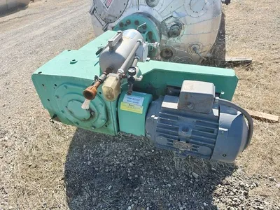 USED PAUL MUELLER 2550 GALLON
