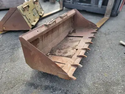 60" Quick Attachment Skid Steer Bucket