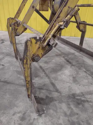 10,000 LBS X 96" CF ADJUSTABLE PLATE & SHEET LIFTER: STOCK #22326