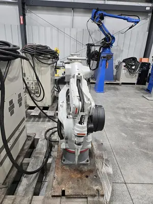 USED 2004 YASKAWA EA1400