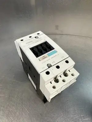 Siemens Sirius Power Contactor 3RT1045-3BB40 (7.2.4)
