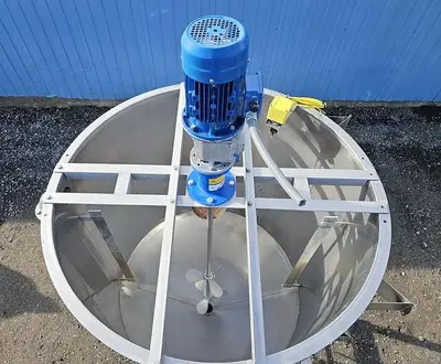 Used 585 Gallon Tank, Stainless Steel, With Mixer & Pump