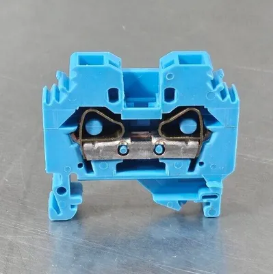 WAGO 282-104 Screwless Clamping Systems. Box with 21. Loc 3D-3