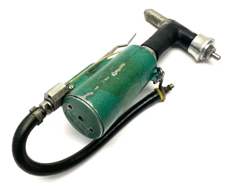Used GESIPA PNEUMATIC RIVET TOOL 7 BAR 100PSI Miscellaneous MRO | Maverick Industrial Sales #1121459