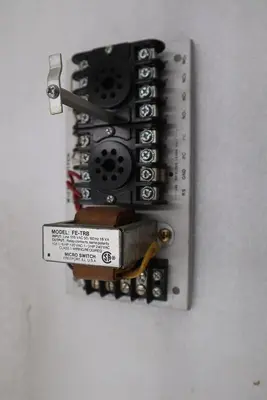 NEW HONEYWELL MICRO SWITCH  FE-TRB CONTROL BASE MODULE STOCK 4577