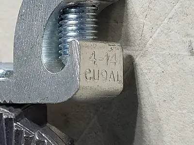 NEW THOMAS & BETTS L050GRL