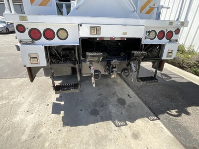 Used 2013 INTERNATIONAL 7500 Bucket (boom) trucks California US | Big Truck & Equipment #1412285
