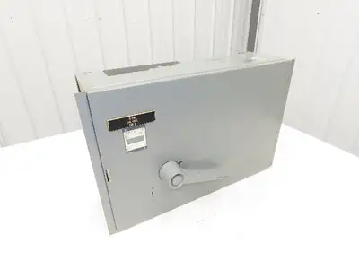 Westinghouse FDP326R Safety Disconnect Switch 600A 240VAC 100Hp 3Ph Fused