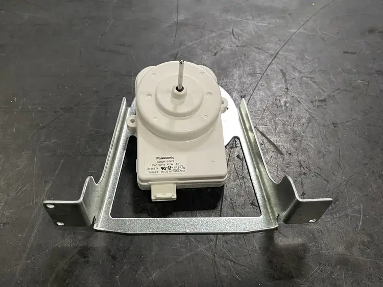 New | in-Stock BOSCH 00498206 Motors (misc) British Columbia CA | Lenmark #248606