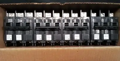 Used Siemens Siemens BQ3B040L 3-POLE Circuit Breaker 40A Circuit Breakers US | Infinity wholesale & Supply LLC #1305701