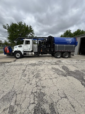 2019 SEWER EQUIPMENT OF AMERICA ECO 900 Hydro Excavator | VacSource (1)
