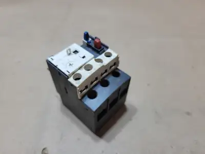 Used SCHNEIDER ELECTRIC LRD14 Relays & Switches British Columbia CA | Lenmark #1489035