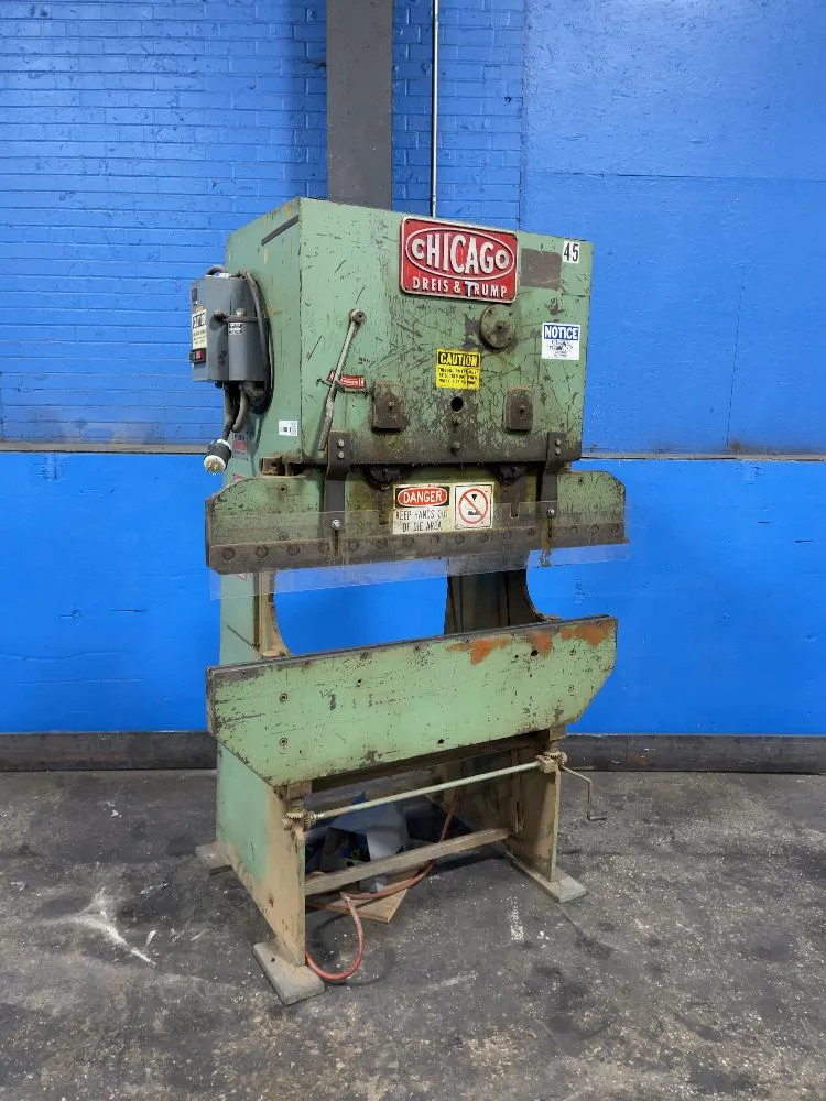 Used CHICAGO 131 Press Brakes Ohio US | HGR 24 #1020229