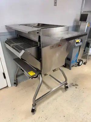 Used Nieco Used Nieco 820 Natural Gas Automatic Conveyor Cheese Melter 55,000 BTU Salamanders & Cheese Melters Illinois US | Falcon Restaurant Supply #1375029