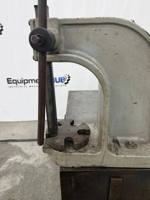 Used CENTRAL MACHINERY 30" SHEAR, PRESS BRAKE AND SLIP ROLL (ITEM 5907) Combo 3-in-1 Sheet Metal Machines Georgia US | The Equipment Hub #1323236