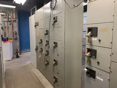 Five Star Double-Sided Motor Control Center (MCC), 600V Max., 1000A, 24 Buckets