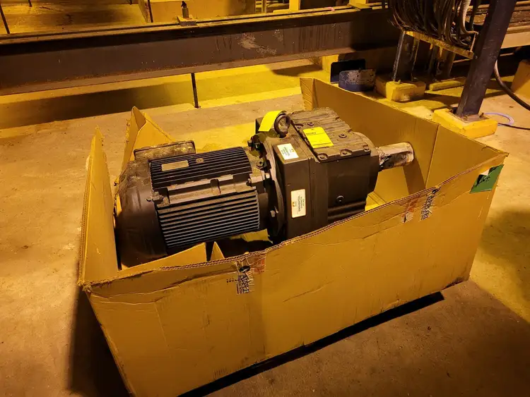 New | in-Stock SEW-EURODRIVE R137DRE180M4/RI Motors (misc) British Columbia CA | Lenmark #246782