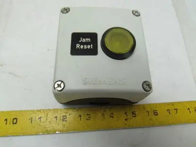Siemens 3SBES9003 Horizontal Pushbutton Station Jam Reset Illuminated Yellow