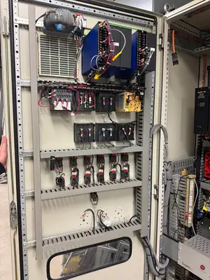 15kV Switchgear Lineup MVS Load Break Controller, 2000 Amp