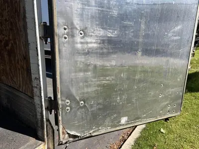2001 Strick 53 ft Dry Van Trailer - Swing Door