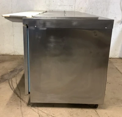 152-0344 Delfield 4472-30M 72” Self Contained Refrigerated Sandwich Prep Table