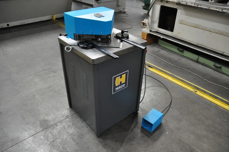 Used HACO 220 X 4 MM (FIXED) Notching Machines | Apt International N.V #365193