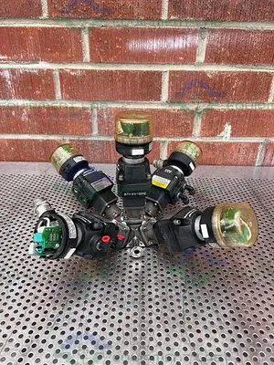 USED 5 ITT ADVANTAGE STAINLESS STEEL DIAPHRAGM VALVES W/ VALVE POSITIONER