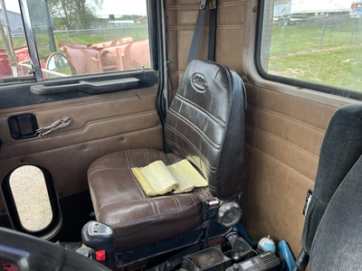 USED 1993 PETERBILT 357 6X4 TRACTOR