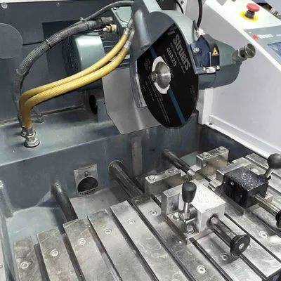 Item# L196 Struers Discotom-10 Automatic Saw