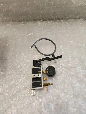 NEWPORT PNEUMATIC LEVELING VALVE 10009736