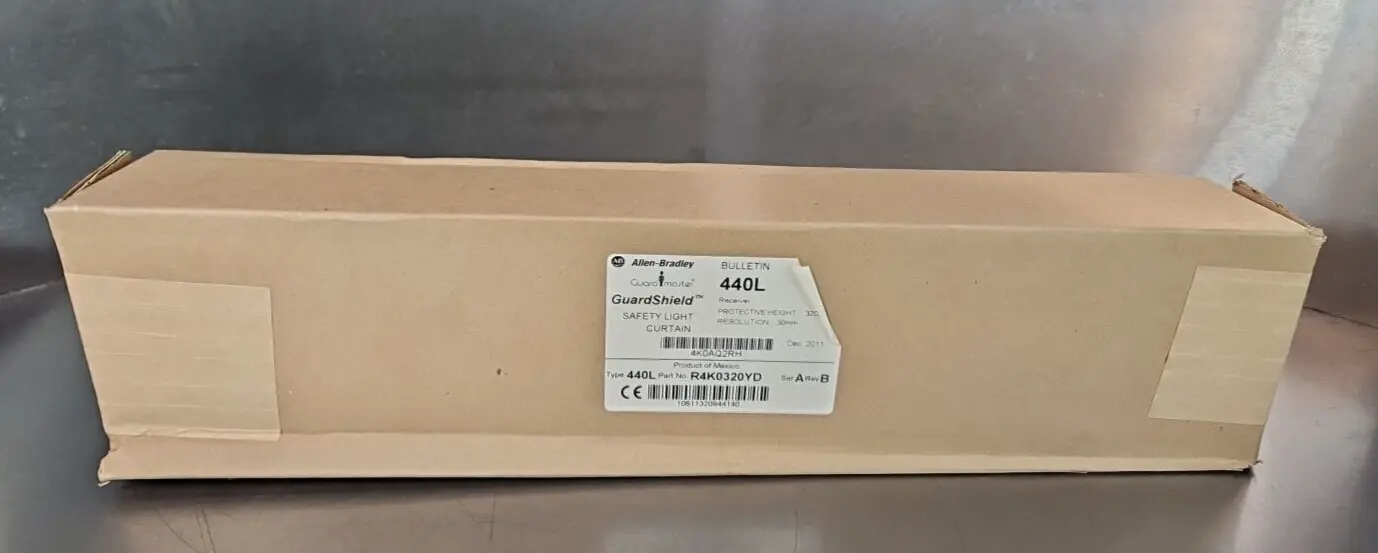 Allen Bradley RAK0320YD Ser A Rev B GuardShield Safety Light Curtain loc6E14
