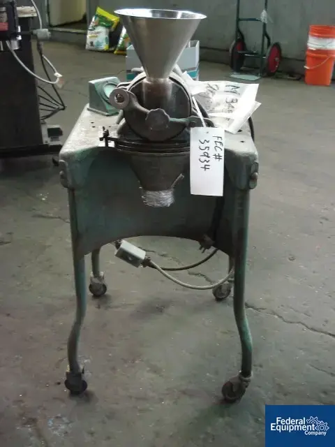 Used Mikro CF MIKRO PLUVERIZER, BRASS, 1 HP Mills / Grinders Ohio US | Federal Equipment Company #130022