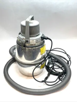 Used Nilfisk Industrial Vacuum 110/120V 1100W Wet/Dry Vacuums Michigan US | Maverick Industrial Sales #1401991