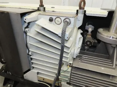 Leybold SP250 ScrewLine Dry Vacuum Pump 330m3/h 11.5kw 210/460V 3Ph Screw Type