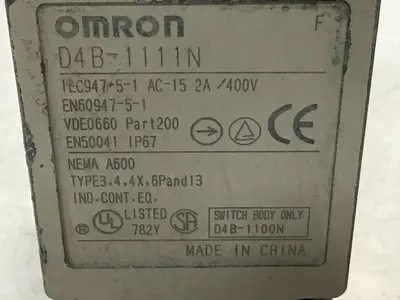 USED OMRON D4B-1111N