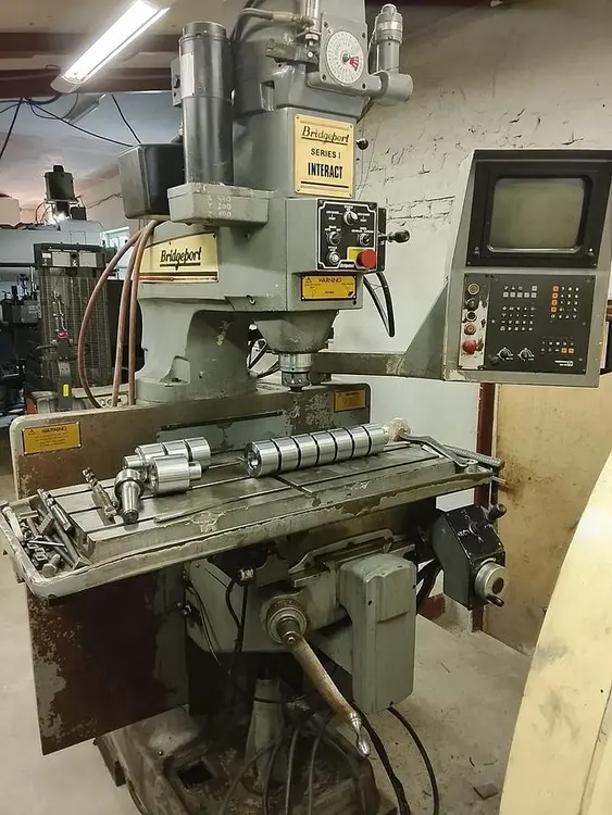 Used BRIDGEPORT SERIES I INTERACT Vertical Mills CZ | Amaron s.r.o. #1327057