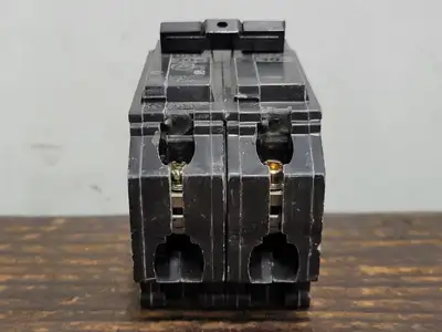 Used GENERAL ELECTRIC THQB2130 Switchgears British Columbia CA | Lenmark #242263