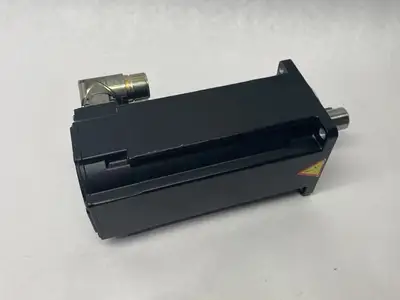 Used B&R Industrial Automation Synchronous AC Servo Motor 3-Phase V4.0 DT Upgrade Servo Motors Michigan US | Maverick Industrial Sales #1389871