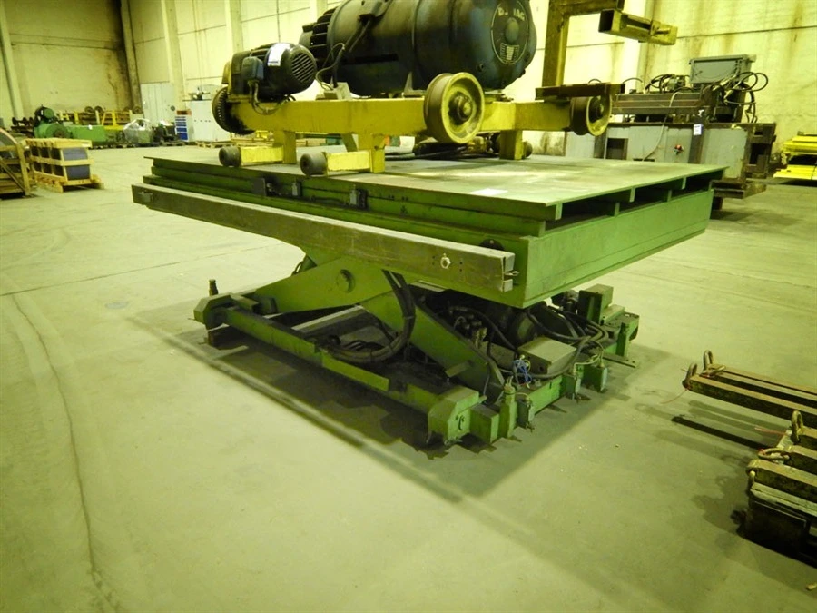 USED ZM SCISSORLIFT 2400 X 1500 MM