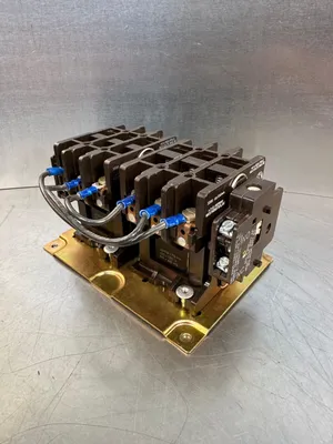 Dual Telemecanique Contactor Assembly 2090-70 DA 110-120 v /50-60H (4D-34)