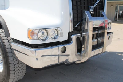 Used 2019 VOLVO VHD64B200 Vacuum Truck Texas US | Roll Off Truck World #1491998