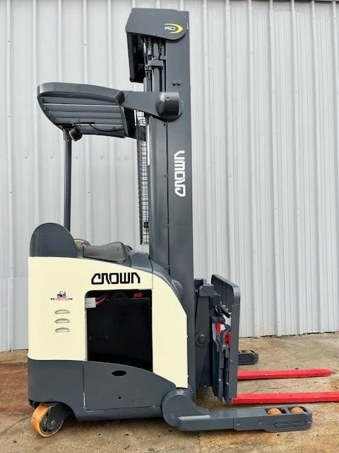 Used 2011 CROWN RD5725-30 Misc Forklifts | Forklifttrader.com #577504